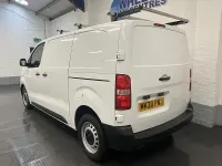 Used Peugeot Expert 120 HP (88 kW) 2020 White Van