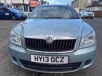 Usado Skoda Octavia SE 2013 Verde Familiar
