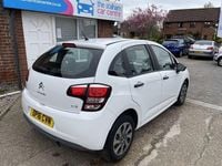 Used Citroën C3 PureTech 68 HP (50 kW) 2016 White Hatchback