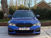 Begagnad BMW 320 M Sport 2021 Blå Kombi