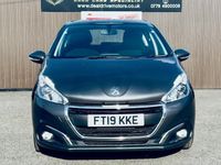 Second-hand Peugeot 208 Active 101 CP (74 kW) 2019 Gri Hatchback