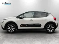 Używany Citroën C3 PureTech 82 KM (60 kW) 2023 Beżowy Hatchback