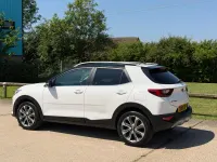 Used Kia Stonic First Edition 118 HP (86 kW) 2018 White SUV