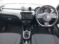 Usado Suzuki Swift SZ-T 90 HP (66 kW) 2020 Vermelho Citadino