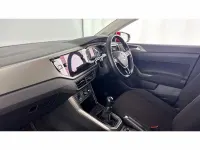 Used VW Polo SE 95 HP (69 kW) 2018 Red Hatchback
