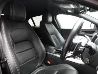 Begagnad Jaguar XE R-Dynamic 250 HK (183 kW) 2019 Röd Sedan