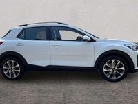 Used Kia Stonic 100 HP (73 kW) 2019 White SUV