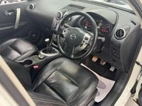 Used Nissan Qashqai Tekna 150 HP (110 kW) 2010 White SUV