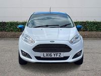 Usado Ford Fiesta Zetec 2016 Branco Citadino