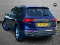 Used VW Tiguan Allspace Life 150 HP (110 kW) 2023 Blue SUV