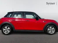 Used Mini Cooper Classic 134 HP (98 kW) 2020 Red Hatchback