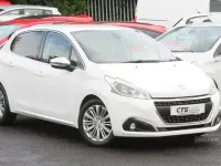 Used Peugeot 208 Allure 2018 White Hatchback