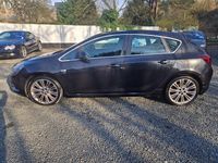 Used Vauxhall Astra SRi 115 HP (84 kW) 2011 Black Hatchback
