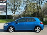 Used Toyota Auris 2010 Blue Hatchback