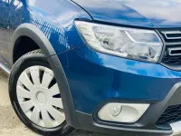 Used Dacia Sandero Lauréate 90 HP (66 kW) 2017 Blue Hatchback