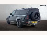 Begagnad Land Rover Defender 296 HK (217 kW) 2023 Svart SUV