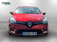Used Renault Clio Iconic 90 HP (66 kW) 2019 Red Hatchback