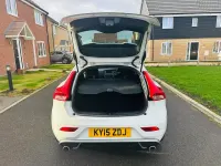 Used Volvo V40 R-Design 190 HP (139 kW) 2015 White Hatchback