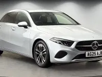 Usado Mercedes A180 Executive 134 HP (98 kW) 2025 Prateado Citadino