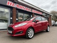 Used Ford Fiesta Titanium 125 HP (91 kW) 2017 Red Hatchback