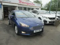 Gebraucht Ford Focus Zetec 100 PS (73 kW) 2017 Blau Kleinwagen