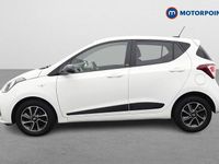 Used Hyundai i10 GO! 67 HP (49 kW) 2018 White Hatchback