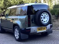 Used Land Rover Defender 200 HP (147 kW) 2020 Green SUV