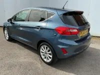 Begagnad Ford Fiesta Titanium 120 HK (88 kW) 2018 Blå Halvkombi
