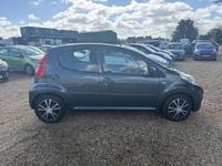 Used Peugeot 107 68 HP (50 kW) 2011 Grey Hatchback
