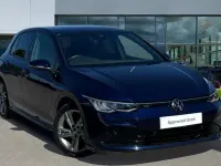 Used VW Golf VIII R-line 130 HP (95 kW) 2023 Atlantic blue metallic
