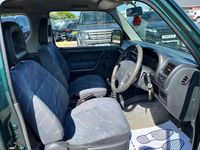 Used Suzuki Jimny 80 HP (58 kW) 2004 Green SUV