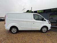 Used Ford Transit Custom Limited 130 HP (95 kW) 2020 White Van