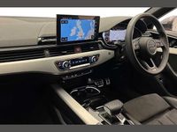 Used Audi A4 S-Line 200 HP (147 kW) 2024 Grey Estate