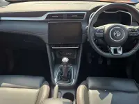 Used MG ZS Exclusive 106 HP (77 kW) 2023 Orange SUV