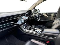 Used Audi Q7 Comfort 281 HP (206 kW) 2023 White SUV