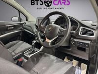 Used Suzuki SX4 115 HP (84 kW) 2023 White Hatchback