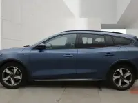 Used Ford Focus Active 120 HP (88 kW) 2020 Blue Estate