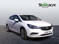 Used Vauxhall Astra Design Edition 123 HP (90 kW) 2016 White Hatchback
