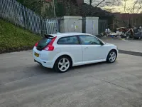 Usado Volvo C30 R-Design 100 HP (73 kW) 2009 Branco Citadino