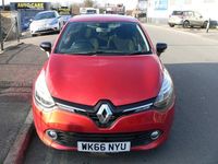 Used Renault Clio IV Dynamique 2016 Red Hatchback