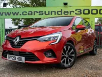 Used Renault Clio Iconic 85 HP (62 kW) 2020 Red Hatchback