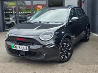 Usado Fiat 600 Red 114 kW (156 HP) 2024 Preto Citadino