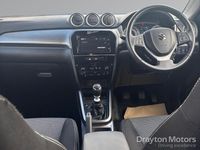 Usado Suzuki Vitara SZ-T 129 HP (94 kW) 2023 Prateado SUV