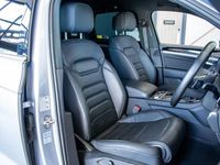 Used VW Touareg R-line 231 HP (169 kW) 2019 Silver SUV