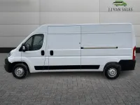 Usado Citroën Relay 140 HP (102 kW) 2022 Branco Van