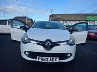 Used Renault Clio IV Dynamique 90 HP (66 kW) 2013 White Hatchback