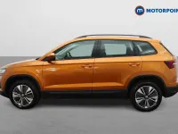 Usado Skoda Karoq SE Drive 110 CV (80 kW) 2024 Naranja SUV