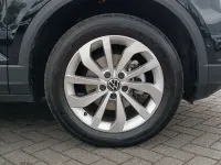 Usado VW T-Roc Style 150 HP (110 kW) 2025 Preto SUV