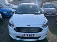 Used Ford Ka Plus Zetec 70 HP (51 kW) 2017 White Hatchback