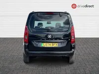 Usado Vauxhall Combo Ultimate 100 kW (136 HP) 2025 Preto Monovolume